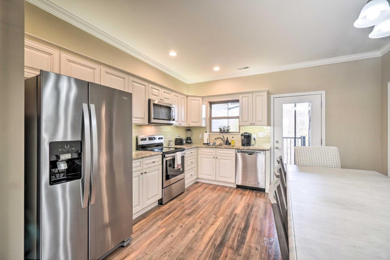 Chic Townsend Condo With Saltwater Pool! Екстер'єр фото